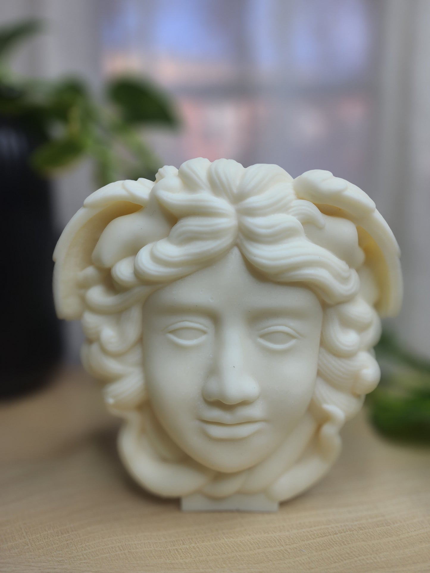 Medusa Candle