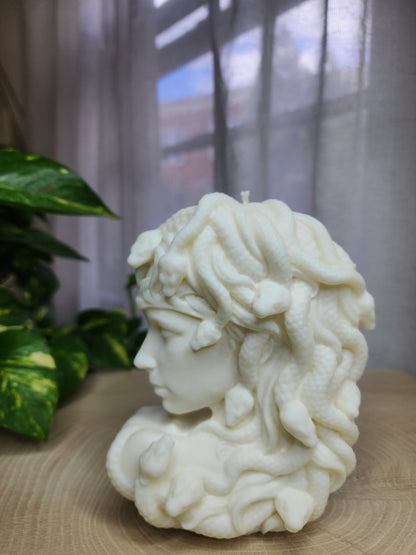 Medusa2 Candle