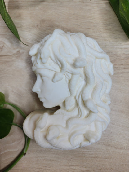 Medusa2 Candle